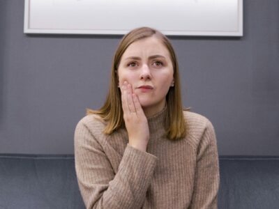 woman anxious in a dental clinic